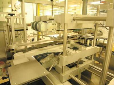 全自動(dòng)裝箱機(jī)的工作原理及其在通訊設(shè)備行業(yè)的應(yīng)用